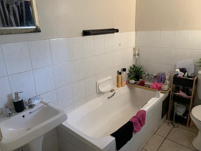 2 Bedroom Property for Sale in Vaalpark Free State